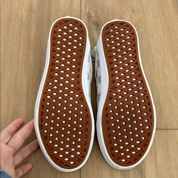 Worn once - VANS Old Skool Skull Sneakers - Picture 7 of 8